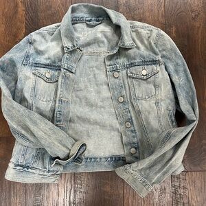 GAP light wash denim jacket